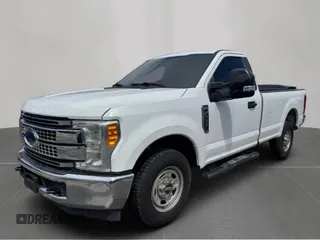 2017 Ford F-250 XL with VIN 1FTBF2A61HED40164, listed as a Copart auction lot 59527925 with 163,114 mi miles and Clean title. Bid and sale history available at DreamBid. Image 2.