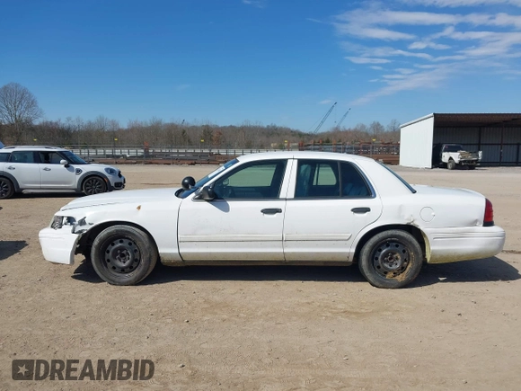 2010 Ford Police Interceptor с VIN 2FABP7BVXAX127417, выставлен на аукционе IAAI как лот 41721845 с пробегом Не указан миль и . История ставок и продаж доступна на DreamBid. Изображение 14.