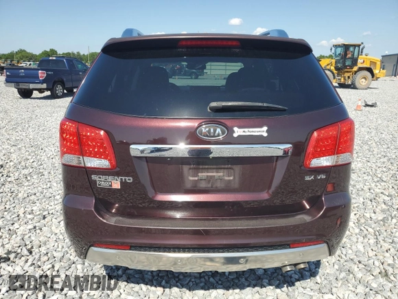 2011 Kia Sorento SX z VIN 5XYKW4A29BG127342, wystawiony jako Copart lot #57291455 z przebiegiem 291 922 mil mil oraz Czysty tytuł • Clean title. Historia ofert i sprzedaży dostępna na DreamBid. Obrazek 6.