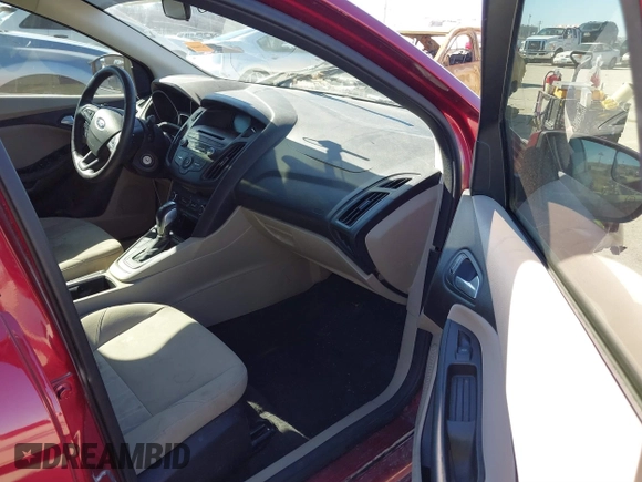 2015 Ford Focus SE with VIN 1FADP3F24FL362949, listed as a IAAI auction lot 41621904 with 104,447 mi miles. Bid and sale history available at carsss.com. Image 5.