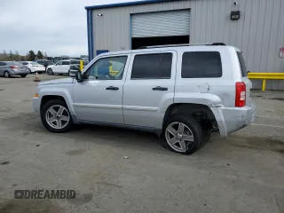 2008 Jeep Patriot Limited with VIN 1J8FT48W28D700911, listed as a Copart auction lot 47452615 with 152,602 mi miles and Salvage Title. Bid and sale history available at DreamBid. Image 2.