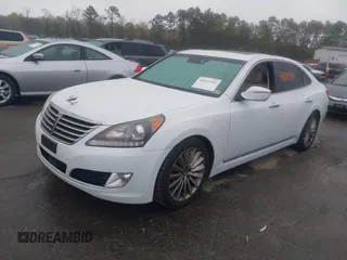 2016 Hyundai Equus Signature z VIN KMHGH4JH5GU106039, wystawiony jako IAAI lot #41913941 z przebiegiem 103 126 mil mil oraz . Historia ofert i sprzedaży dostępna na DreamBid. Obrazek 17.