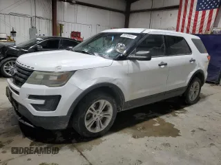 2016 Ford Police Interceptor Utility z VIN 1FM5K8AT7GGB74135, wystawiony jako Copart lot #89150445 z przebiegiem 115 627 mil mil oraz Szkody całkowita. Historia ofert i sprzedaży dostępna na DreamBid. Obrazek 1.