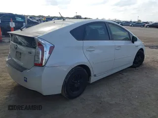 2013 Toyota Prius One with VIN JTDKN3DU0D5678426, listed as a IAAI auction lot 41517640 with 121,740 mi miles. Bid and sale history available at carsss.com. Image 4.