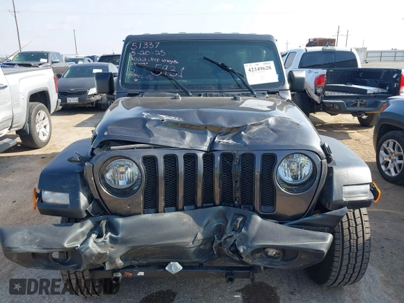 2022 Jeep Wrangler Unlimited Sport S with VIN 1C4HJXDG5NW105931, listed as a IAAI auction lot 42349628 with 37,314 mi miles and . Bid and sale history available at DreamBid. Image 13.