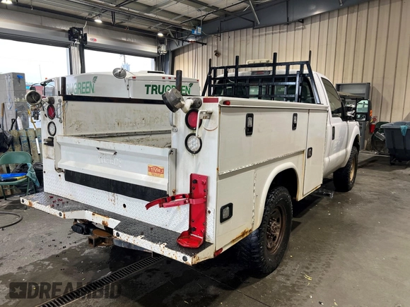 2015 Ford F-250 XLT с VIN 1FTBF2B6XFEB00087, выставлен на аукционе IAAI как лот 42621273 с пробегом 99 910 миль миль и . История ставок и продаж доступна на DreamBid. Изображение 3.
