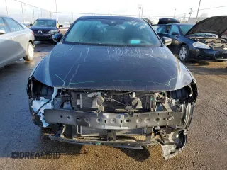 2022 Mazda Mazda3 Hatchback Premium with VIN JM1BPBML7N1517107, listed as a Copart auction lot 42238163 with 8,174 mi miles. Bid and sale history available at carsss.com. Image 5.
