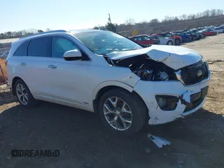 2016 Kia Sorento SX with VIN 5XYPKDA55GG174984, listed as a IAAI auction lot 41216303 with 142,875 mi miles. Bid and sale history available at carsss.com. Image 1.