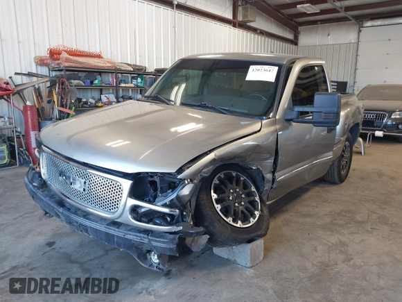 2000 GMC Sierra 1500 SLE with VIN 1GTEK14T6YZ342215, listed as a IAAI auction lot 42023647 with 142,649 mi miles and . Bid and sale history available at DreamBid. Image 18.