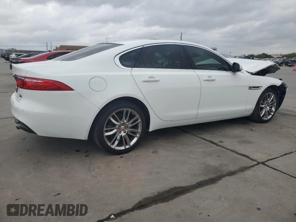 2016 Jaguar XF 35t Prestige with VIN SAJBK4BV3GCY15743, listed as a Copart auction lot 78531394 with 83,791 mi miles and Salvage Title. Bid and sale history available at carsss.com. Image 3.