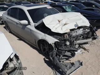 2020 BMW 7 Series 740i z VIN WBA7T2C09LCD15735, wystawiony jako Copart lot #54098325 z przebiegiem Nie podano mil oraz Szkoda całkowita • Salvage title. Historia ofert i sprzedaży dostępna na DreamBid. Obrazek 4.