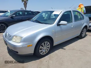 2004 Volkswagen Jetta GL z VIN 3VWRA69M34M031594, wystawiony jako IAAI lot #42565161 z przebiegiem 191 011 mil mil oraz . Historia ofert i sprzedaży dostępna na DreamBid. Obrazek 2.