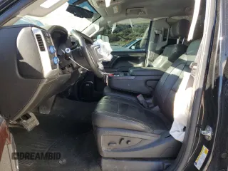 2016 GMC Sierra 2500HD SLT z VIN 1GT12TE89GF212725, wystawiony jako Copart lot #50410905 z przebiegiem 124 706 mil mil oraz Szkoda całkowita • Salvage title. Historia ofert i sprzedaży dostępna na DreamBid. Obrazek 7.