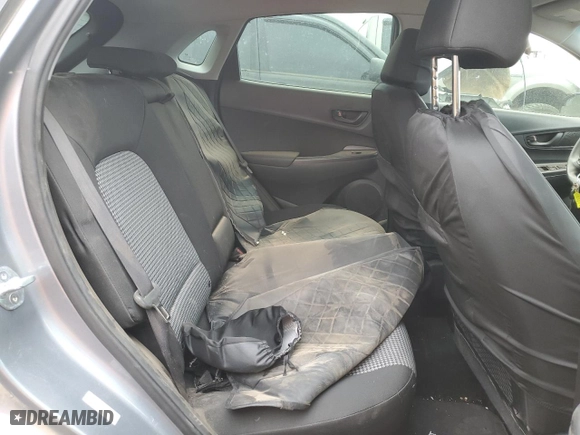 2020 Hyundai Kona SE with VIN KM8K12AAXLU501821, listed as a Copart auction lot 47830955 with 43,142 mi miles and Salvage Title. Bid and sale history available at carsss.com. Image 11.