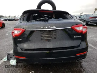 2020 Maserati Levante S z VIN ZN661YUA6LX344595, wystawiony jako Copart lot #82398973 z przebiegiem 71 764 mil mil oraz . Historia ofert i sprzedaży dostępna na DreamBid. Obrazek 6.