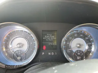 2011 Chrysler 300 with VIN 2C3CA4CG9BH525281, listed as a Copart auction lot 71450214 with 177,614 mi miles and Salvage Title. Bid and sale history available at carsss.com. Image 9.