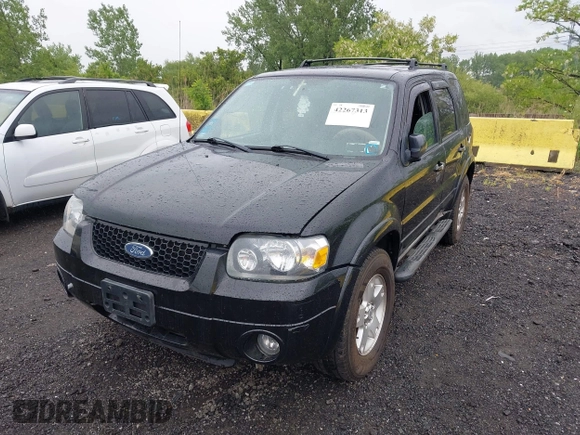 2006 Ford Escape Limited with VIN 1FMCU94176KC14081, listed as a IAAI auction lot 42267313 with 84,023 mi miles and . Bid and sale history available at DreamBid. Image 2.