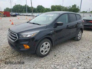 2019 Ford Escape S с VIN 1FMCU0F73KUB10814, выставлен на аукционе Copart как лот 59365765 с пробегом 93 856 миль миль и Чистый • Clean title. История ставок и продаж доступна на DreamBid. Изображение 1.