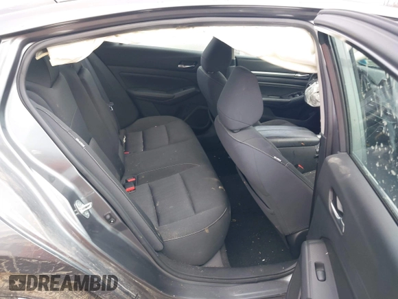 2019 Nissan Altima 2.5 SV with VIN 1N4BL4DV5KC168351, listed as a IAAI auction lot 41942156 with 82,095 mi miles. Bid and sale history available at carsss.com. Image 8.