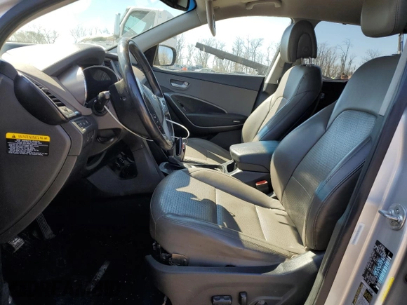 2014 Hyundai Santa Fe z VIN 5XYZUDLB2EG178316, wystawiony jako Copart lot #50910235 z przebiegiem 245 755 mil mil oraz Szkoda całkowita • Salvage title. Historia ofert i sprzedaży dostępna na DreamBid. Obrazek 7.