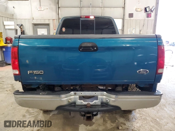 2000 Ford F-150 XL with VIN 1FTRX18L1YKA16800, listed as a Copart auction lot 47552415 with 261,812 mi miles and Clean Title. Bid and sale history available at carsss.com. Image 6.