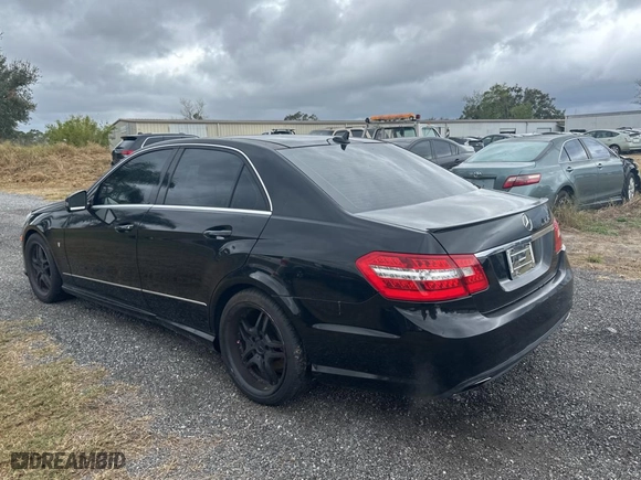 2011 Mercedes-Benz E-Class E 350 Luxury with VIN WDDHF8HB1BA397999, listed as a Copart auction lot 84910464 with 157,257 mi miles and Clean Title. Bid and sale history available at carsss.com. Image 3.