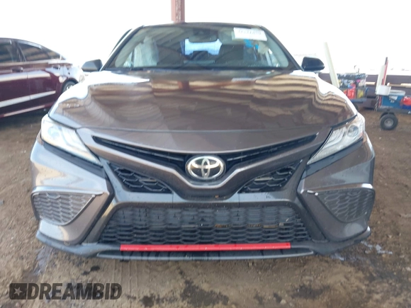 2021 Toyota Camry XSE z VIN 4T1K61AK7MU518176, wystawiony jako IAAI lot #42121890 z przebiegiem 70 634 mil mil oraz . Historia ofert i sprzedaży dostępna na DreamBid. Obrazek 13.
