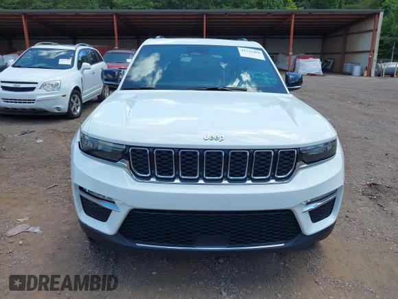 2024 Jeep Grand Cherokee with VIN 1C4RJYB67RC120412, listed as a IAAI auction lot 42732404 with 25,819 mi miles and . Bid and sale history available at DreamBid. Image 12.