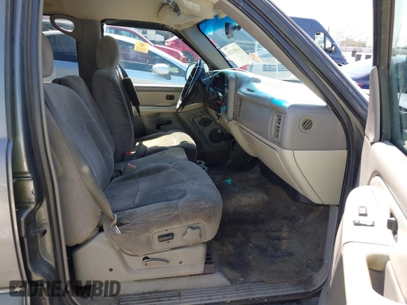 2002 Chevrolet Tahoe LS z VIN 1GNEC13V92R305304, wystawiony jako IAAI lot #41851210 z przebiegiem Nie podano mil oraz . Historia ofert i sprzedaży dostępna na DreamBid. Obrazek 5.