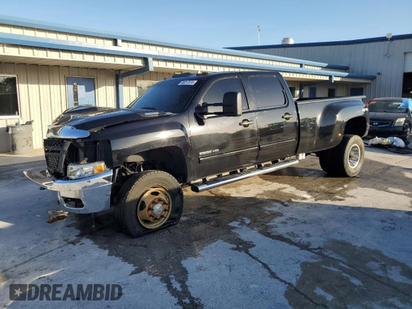 2013 Chevrolet Silverado 3500HD LT with VIN 1GC4K0C8XDF202084, listed as a Copart auction lot 80017574 with 327,079 mi miles and Salvage Title. Bid and sale history available at carsss.com. Image 1.