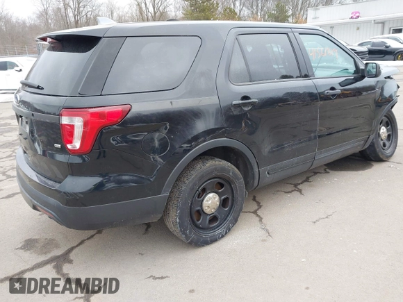 2017 Ford Police Interceptor Utility z VIN 1FM5K8AR6HGE15768, wystawiony jako IAAI lot #41561819 z przebiegiem 176 539 mil mil oraz . Historia ofert i sprzedaży dostępna na DreamBid. Obrazek 4.