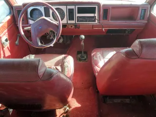 1988 Ford Bronco с VIN 1FMCU12T0JUD60132, выставлен на аукционе Copart как лот 81643864 с пробегом 9 594 миль миль и Чистый • Clean title. История ставок и продаж доступна на DreamBid. Изображение 8.