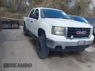 2008 GMC Sierra 1500 SLE1 with VIN 3GTEK13378G130943, listed as a IAAI auction lot 41502316 with 330,345 mi miles. Bid and sale history available at carsss.com. Image 1.