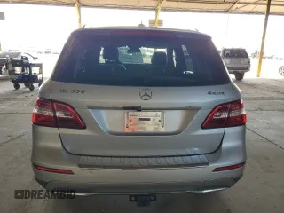 2014 Mercedes-Benz M 350 z VIN 4JGDA5HB2EA270667, wystawiony jako Copart lot #56003115 z przebiegiem 110 964 mil mil oraz Szkoda całkowita • Salvage title. Historia ofert i sprzedaży dostępna na DreamBid. Obrazek 6.