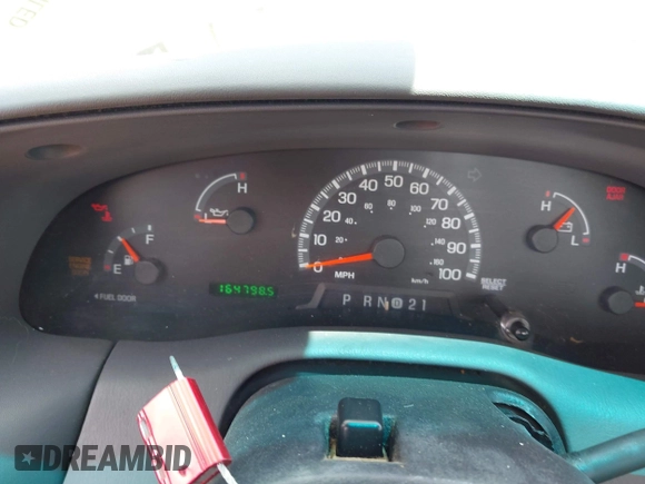2000 Ford F-150 XL z VIN 1FTZF1724YNB61775, wystawiony jako IAAI lot #42580708 z przebiegiem 164 798 mil mil oraz . Historia ofert i sprzedaży dostępna na DreamBid. Obrazek 7.