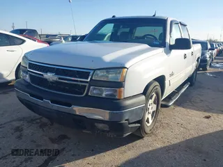2005 Chevrolet Silverado 1500 LS z VIN 2GCEC13T851362243, wystawiony jako IAAI lot #41473828 z przebiegiem 278 628 mil mil oraz . Historia ofert i sprzedaży dostępna na DreamBid. Obrazek 2.