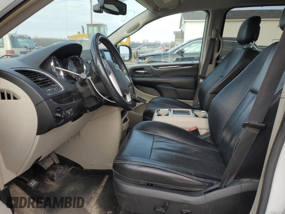 2015 Chrysler Town & Country Touring L with VIN 2C4RC1CG9FR674143, listed as a Copart auction lot 53253525 with 190,348 mi miles and Clean Title. Bid and sale history available at DreamBid. Image 7.