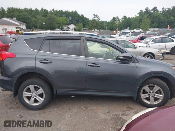 2013 Toyota RAV4 XLE с VIN JTMRFREV9DD012712, выставлен на аукционе IAAI как лот 42582413 с пробегом 157 938 миль миль и . История ставок и продаж доступна на DreamBid. Изображение 13.