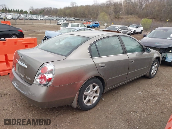 2006 Nissan Altima S with VIN 1N4AL11D76N346017, listed as a IAAI auction lot 42075405 with 114,192 mi miles and . Bid and sale history available at DreamBid. Image 4.