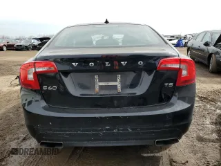 2014 Volvo S60 T5 with VIN YV1612FS6E2281223, listed as a Copart auction lot 42648005 with 71,004 mi miles and Salvage Title. Bid and sale history available at carsss.com. Image 6.