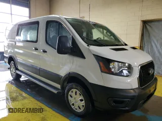 2023 Ford Transit Cargo z VIN 1FTBR1Y83PKB06391, wystawiony jako Copart lot #57686765 z przebiegiem Nie podano mil oraz Czysty tytuł • Clean title. Historia ofert i sprzedaży dostępna na DreamBid. Obrazek 4.