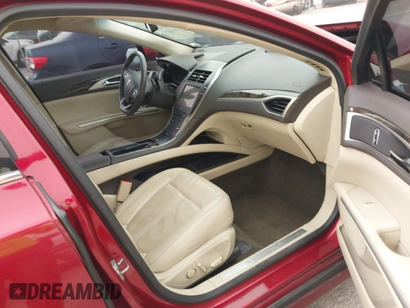 2013 Lincoln MKZ with VIN 3LN6L2J91DR803718, listed as a IAAI auction lot 41835352 with 169,670 mi miles. Bid and sale history available at carsss.com. Image 5.