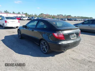 2002 Mercedes-Benz C 230/260/280/320 with VIN WDBRN47J12A255735, listed as a IAAI auction lot 41630459 with Not Provided miles and . Bid and sale history available at DreamBid. Image 3.