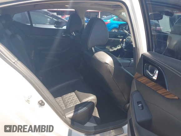 2016 Nissan Maxima SL with VIN 1N4AA6AP1GC430988, listed as a IAAI auction lot 42047844 with 122,685 mi miles and . Bid and sale history available at DreamBid. Image 8.