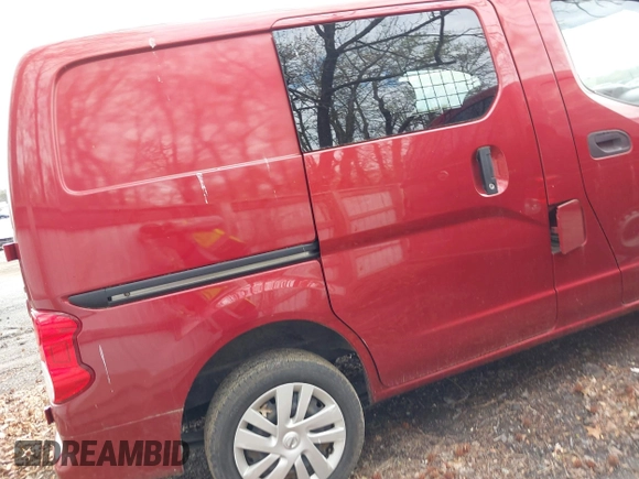 2019 Nissan NV200 S z VIN 3N6CM0KN9KK702885, wystawiony jako IAAI lot #41929555 z przebiegiem 62 669 mil mil oraz . Historia ofert i sprzedaży dostępna na DreamBid. Obrazek 4.
