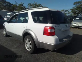 2007 Ford Freestyle SEL with VIN 1FMDK05107GA00011, listed as a IAAI auction lot 39013586 with 110,056 mi miles and . Bid and sale history available at DreamBid. Image 3.