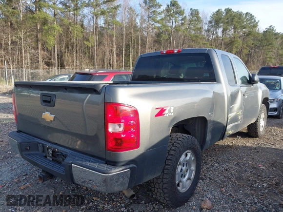 2011 Chevrolet Silverado 1500 LT with VIN 1GCRKSE31BZ279036, listed as a IAAI auction lot 41597291 with 293,576 mi miles and . Bid and sale history available at DreamBid. Image 4.