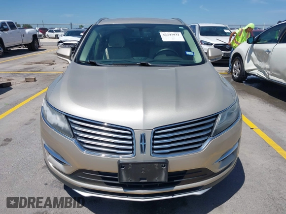 2017 Lincoln MKC Select z VIN 5LMCJ2C91HUL52596, wystawiony jako IAAI lot #42247931 z przebiegiem 81 126 mil mil oraz . Historia ofert i sprzedaży dostępna na DreamBid. Obrazek 12.