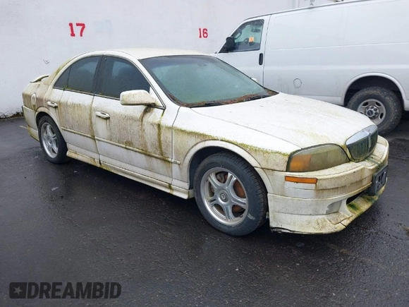 2000 Lincoln LS with VIN 1LNHM87A5YY873918, listed as a IAAI auction lot 41988309 with 1 mi miles. Bid and sale history available at carsss.com. Image 1.
