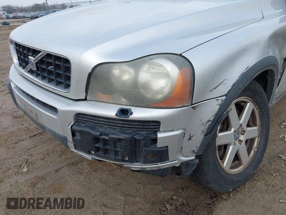 2006 Volvo XC90 with VIN YV4CM592261297811, listed as a IAAI auction lot 41678622 with 134,194 mi miles and . Bid and sale history available at DreamBid. Image 6.